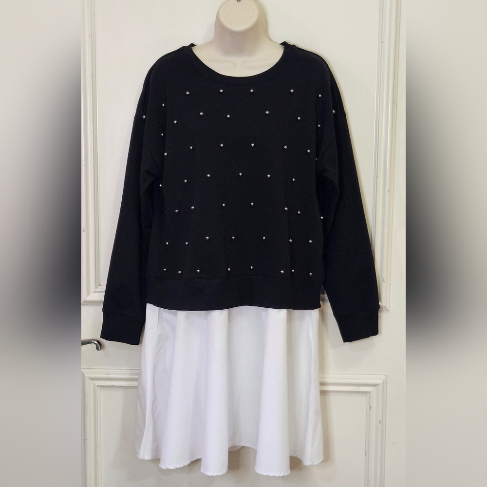 Emily Daniels Black/White Multi-Color Silver Studded Sweatshirt Dress, Large